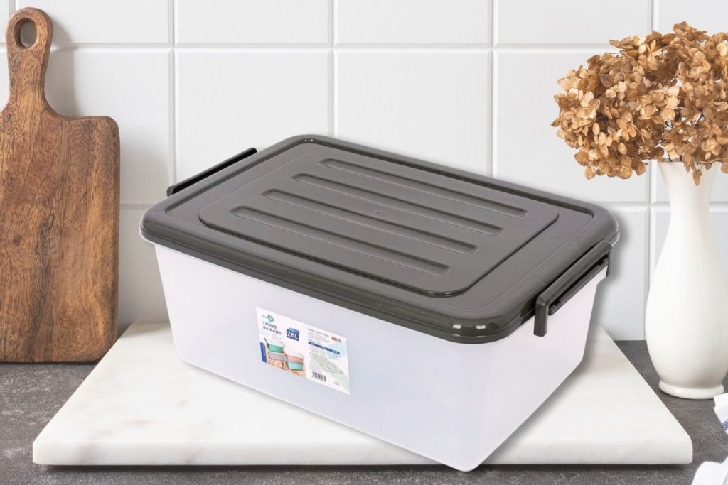 Ứng dụng thực tiễn của Thùng nhựa đa năng 26L - Tối ưu hóa không gian cho mọi nhu cầu lưu trữ