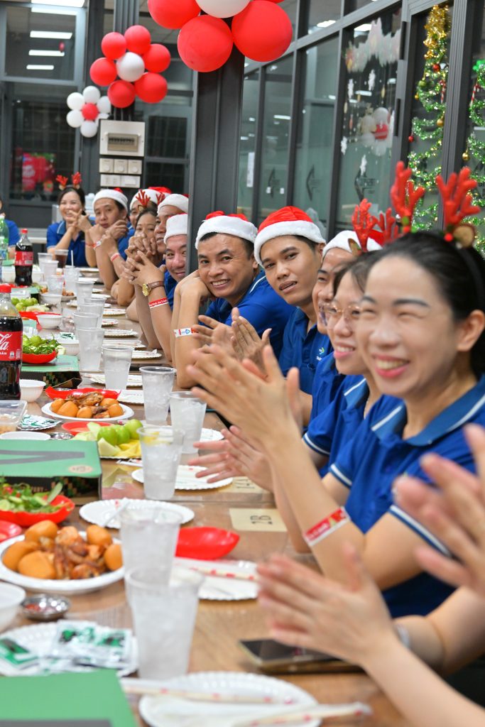 Tiệc giánh sinh Di Đại Hưng